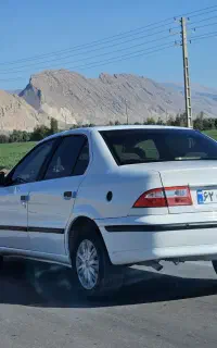 راننده با ماشین