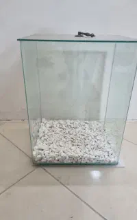 اکواریوم با لوازم