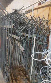نرده حفاظ سردیوار