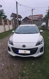 مزدا ۳ نیو بی رنگ سفید