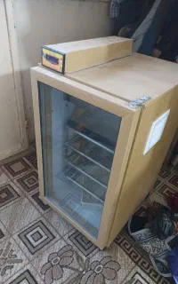 دستگاه جوجه کشی