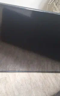 تلویزیون ۵۵ TCL و ۵۵ دوو پنل شکسته