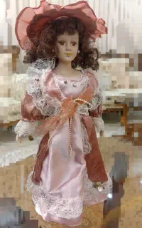 عروسک با پایه نگهدارنده