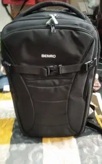 کوله دوربین بنرو ۴۰۰ کاملا حرفه ای