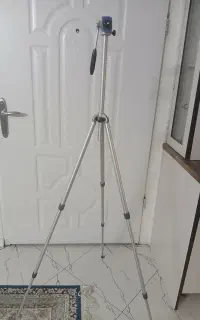 سه پایه دوربین