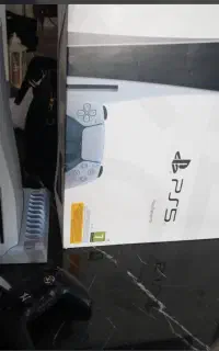 Ps5 dirave 2 daste 825GB/Go