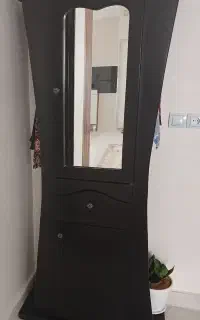 میز تی وی و جاکفشی