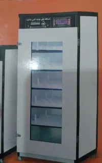 دستگاه جوجه کشی