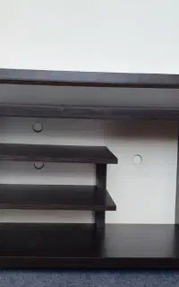 میز تلویزیون در حد نو