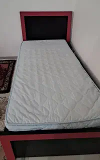 تخت با تشک