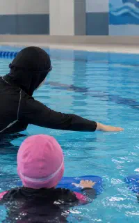 اموزش شنا بانوان