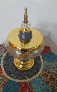شکلات خوری زیبا