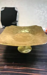 ۸پارچه ظرف طلایی