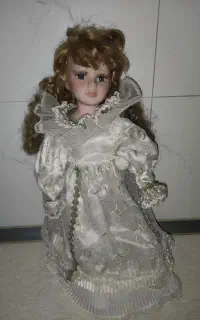 عروسک سرامیکی