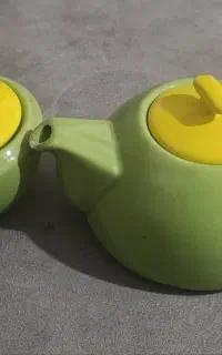 فنجون قهوه خوری و قوری کتری