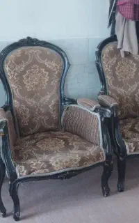 مبل فروشی