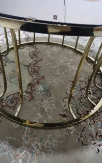 میز سوارز طلایی
