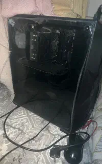 کیس گیمینگ 4070 super با مانیتور گیمینگ
