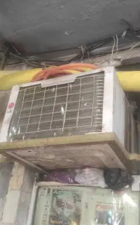 کولر گازی پنجره ای ال جی در حد نو
