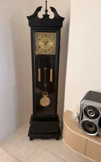 ساعت ایستاده