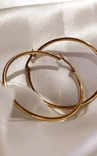 گوشواره حلقه‌ای بزرگ