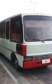 مینی بوس ایویکو مدل ۷۶