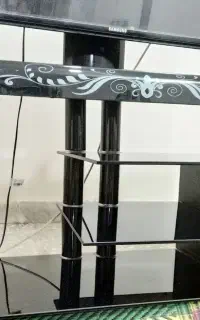 میز تلویزیون شیشه ای