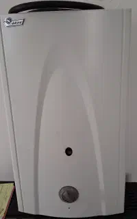 آبگرمکن ایران شرق مدل کیانا ۳۰۲۰