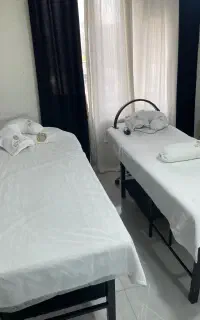 اجاره میز ناخن تخت مژه صندلی اسپا لاین زیبایی