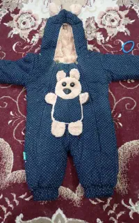 یه مقدار لباس بچگانه