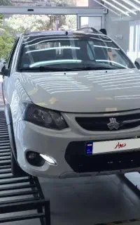کویک آر پارس خودرویی سفید مشکی