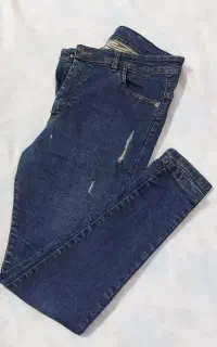 شلوار لی زنانه