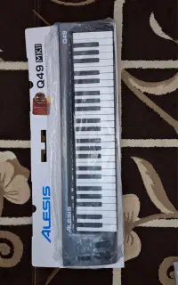 میدی کنترلر Alesis q49 MKII