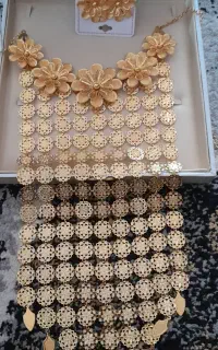 گردنبند و گوشواره