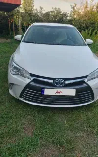 تویوتا کمری هیبرید XLE سفارش آمریکا
