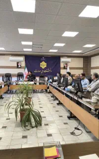 همکاری با تیم‌های تخصصی IT و مهندسی کامپیوتر