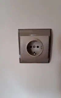 دو خط تلفن ثابت روند در منطقه سرچشمه