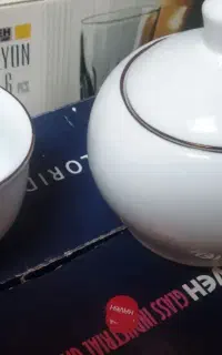 فنجان و قندان