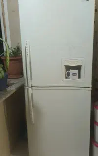 یخچال سونیا  بزرگ و جا دار