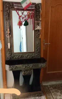 اینه و شمعدان و کنسول
