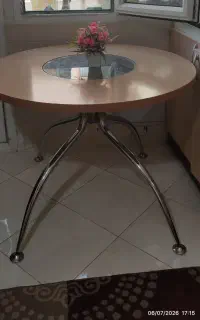 غذاخوری۴نفره .بدون صندلی