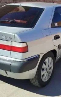 زانتیا بدون رنگ