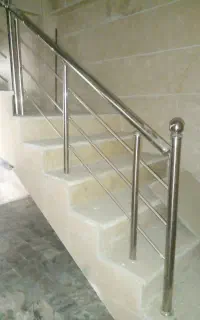 نصب واجرای انواع نرده وحفاظ، پله و...
