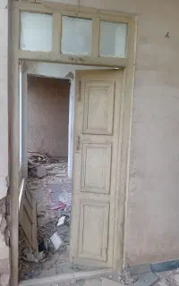 درب چوبی قدیمی