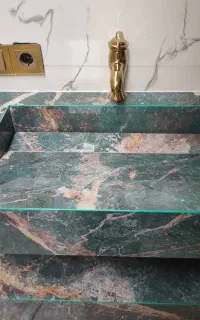 کاشی کاری،سنگ کاری