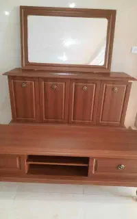 میز و آیینه کنسول