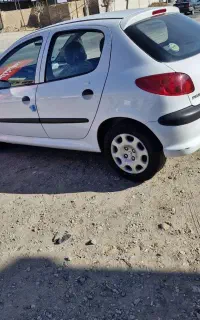 پژو ۲۰۶ تیپ ۲ خانگی تمیز فروشی