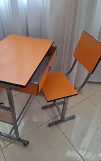 میز تحریر همراه با صندلی