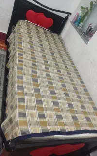 فروش تخت خواب با تشک نو فنری برجسته
