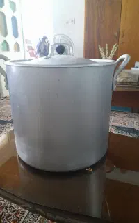 دیگ روحی خیلی قدیمی وتازه هستش